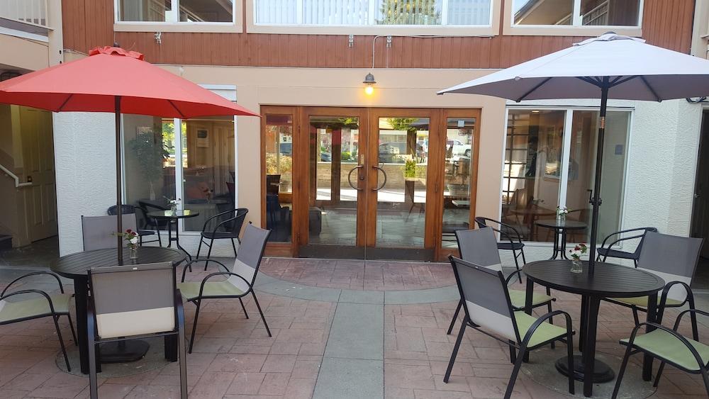 Econo Lodge Inn & Suites North Vancouver Zewnętrze zdjęcie
