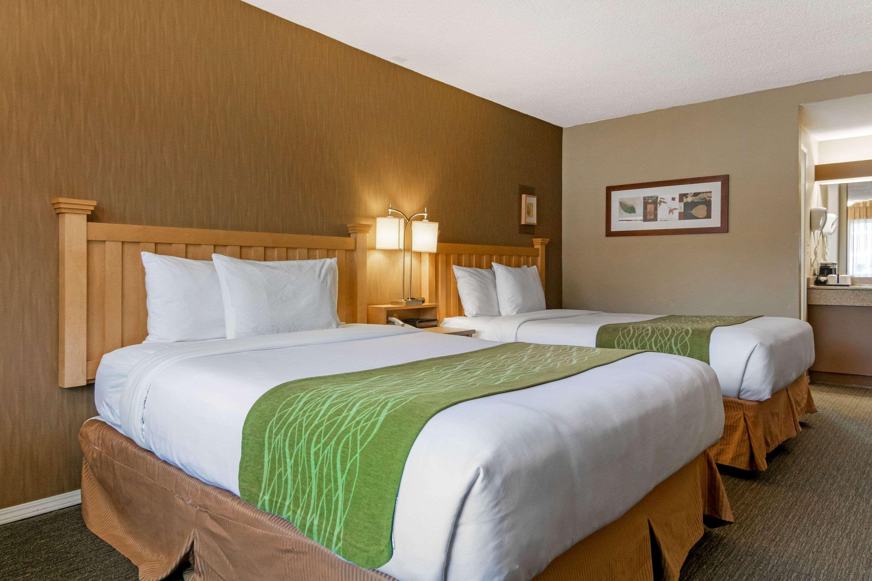 Econo Lodge Inn & Suites North Vancouver Zewnętrze zdjęcie