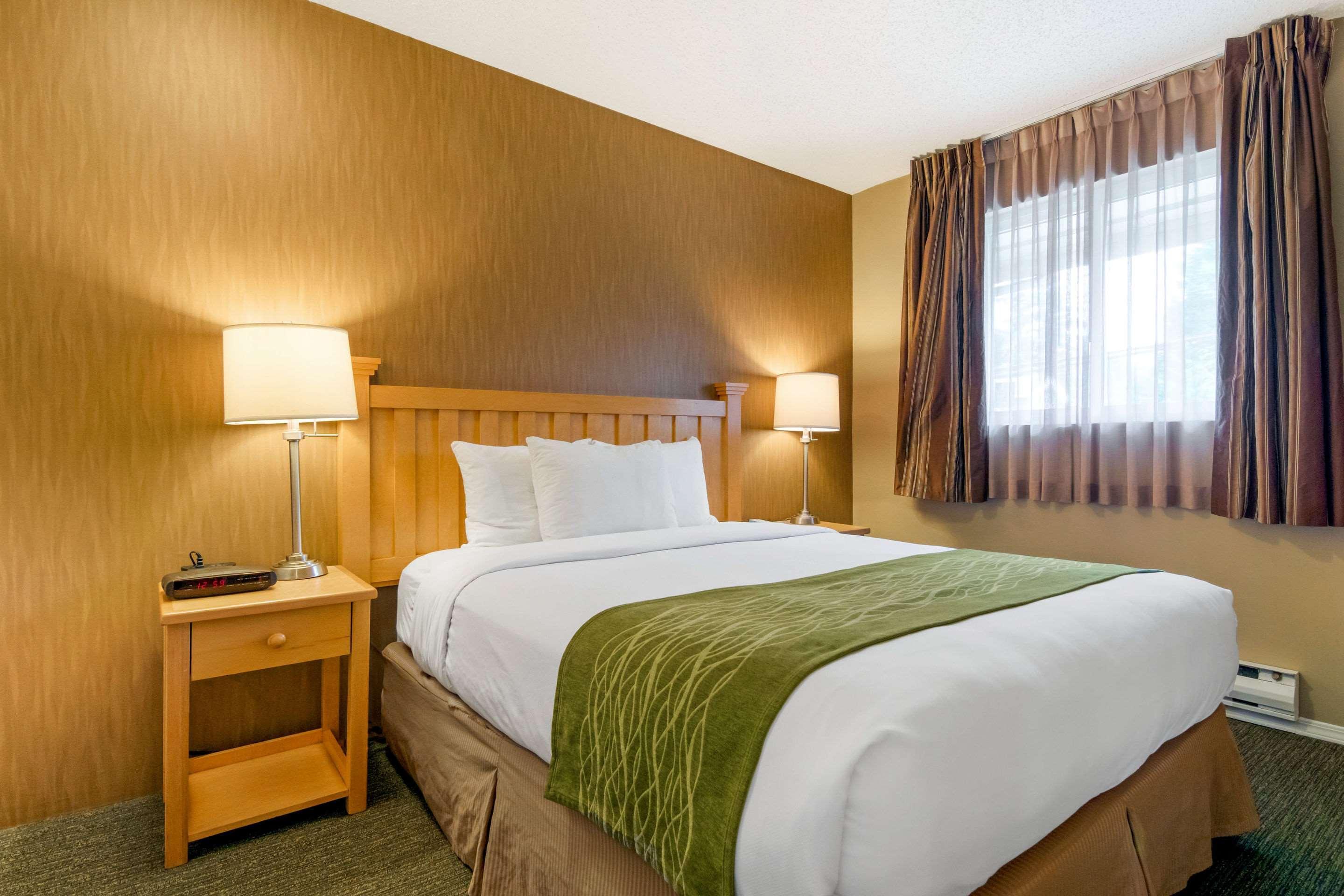 Econo Lodge Inn & Suites North Vancouver Zewnętrze zdjęcie