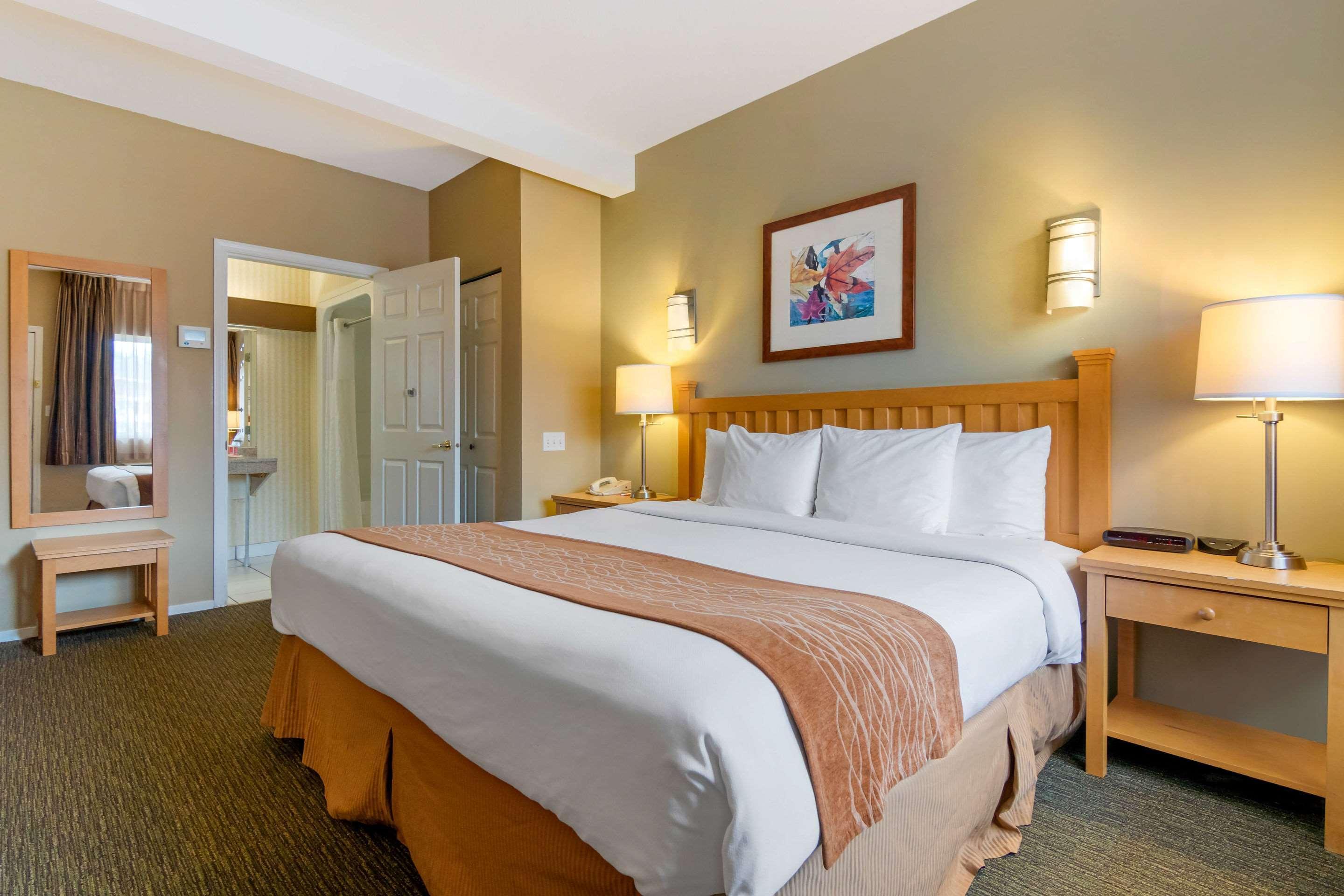 Econo Lodge Inn & Suites North Vancouver Zewnętrze zdjęcie