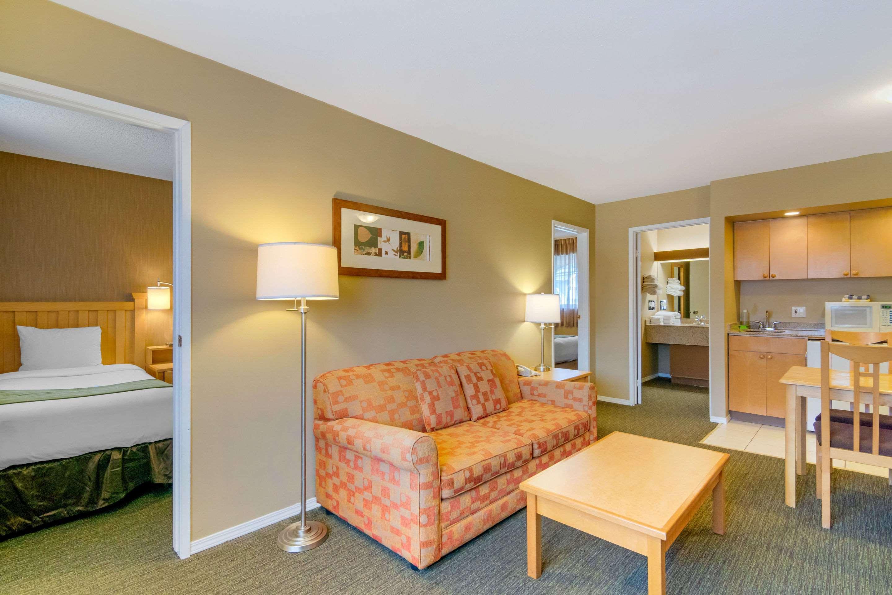 Econo Lodge Inn & Suites North Vancouver Zewnętrze zdjęcie