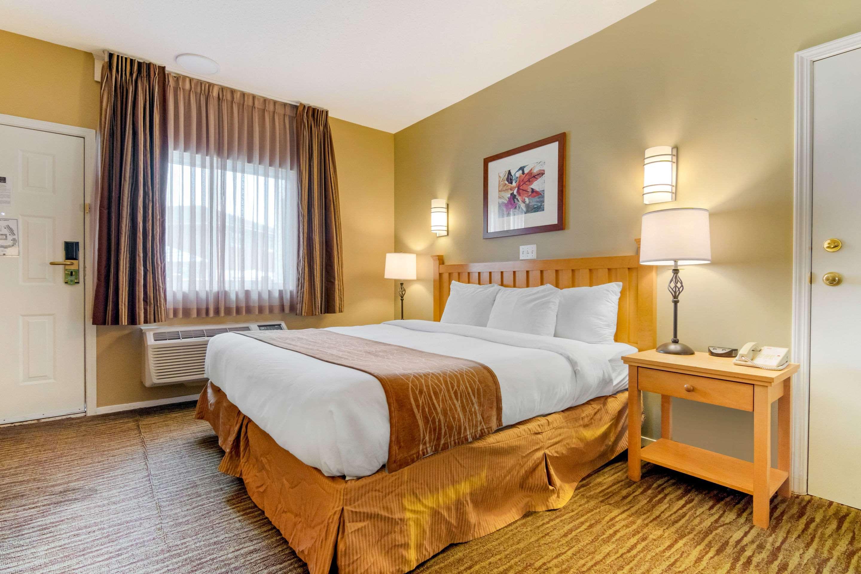 Econo Lodge Inn & Suites North Vancouver Zewnętrze zdjęcie