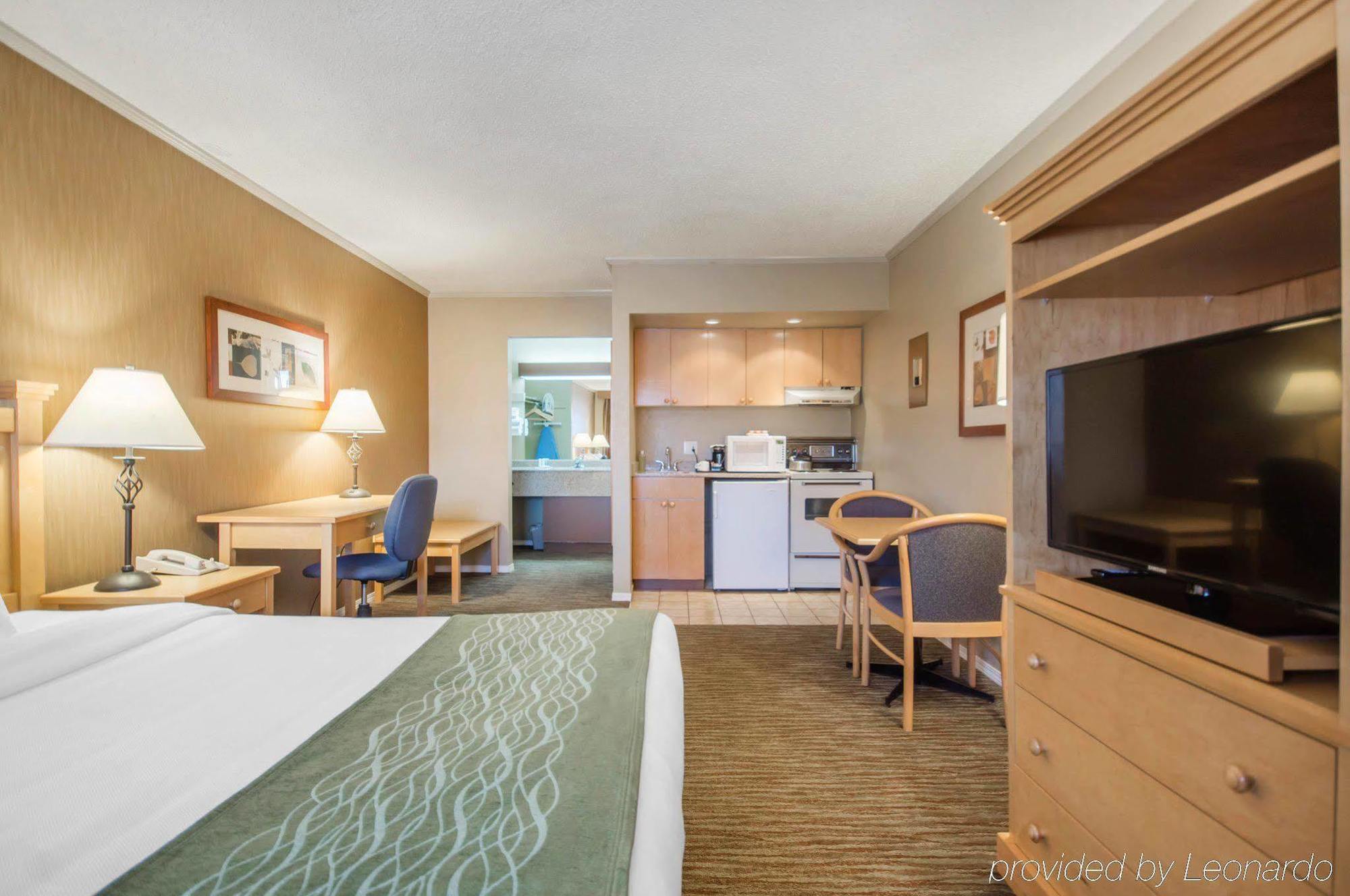 Econo Lodge Inn & Suites North Vancouver Zewnętrze zdjęcie